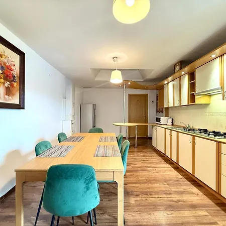 Duze Mieszkanie Minuta Do Monte Cassino Apartment